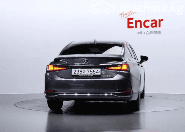 Lexus ES VII Рестайлинг 300h 2.5hyb CVT
