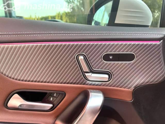 Mercedes-Benz A-Класс IV (W177) Рестайлинг 200 1.3 AMT