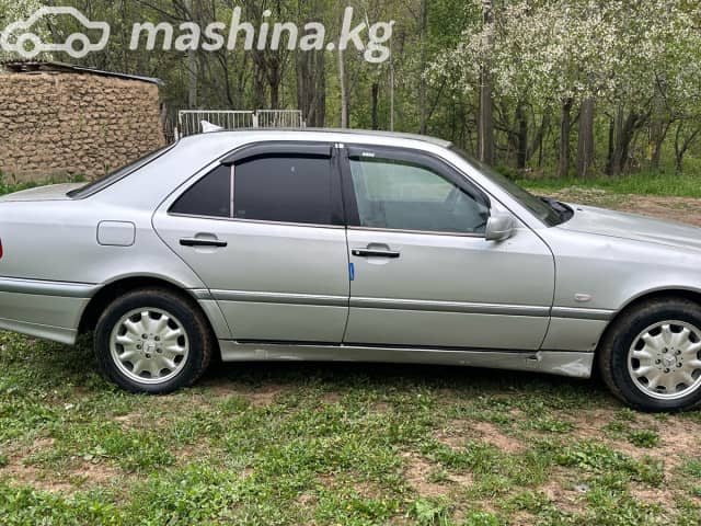 Mercedes-Benz C-Класс I (W202) Рестайлинг 200 2.0 MT