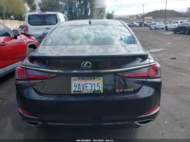 Lexus ES VII Рестайлинг 300h 2.5hyb CVT