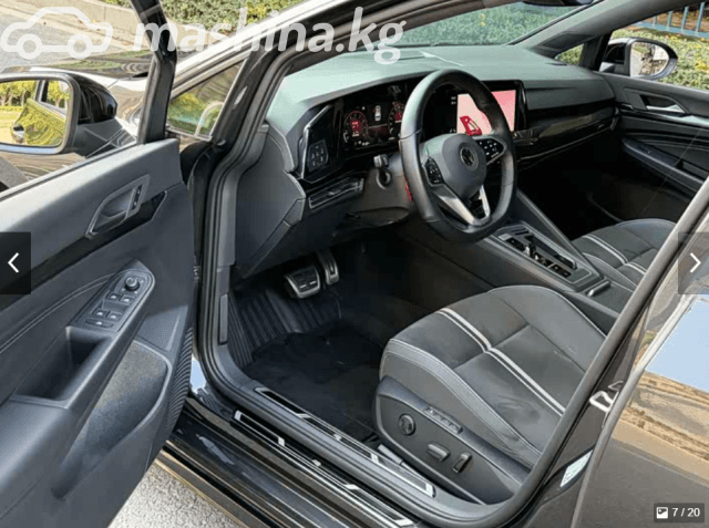 Volkswagen Golf VIII 1.4 AT