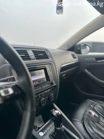 Volkswagen Jetta VI Рестайлинг 1.6 AT