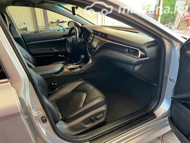 Toyota Camry VIII (XV70) 2.5hyb CVT