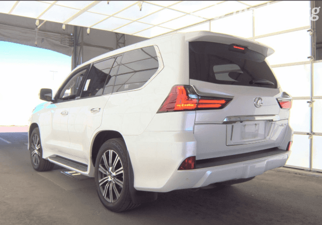 Lexus LX III Рестайлинг 2 570 5.7 AT 4WD