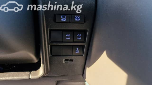 Toyota Land Cruiser 300 Series 3.4d AT 4WD