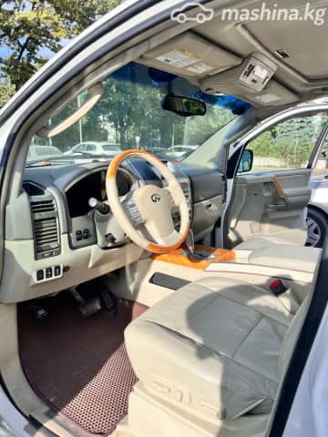 Infiniti QX56 II QX56 5.6 AT 4WD