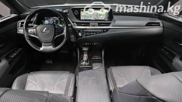Lexus ES VII 300h 2.5hyb CVT