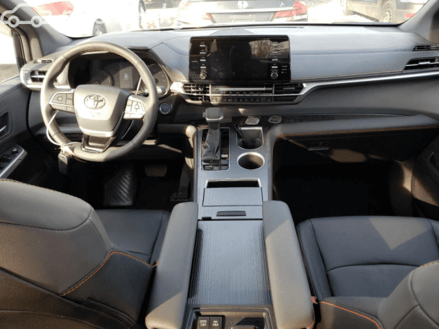 Toyota Sienna IV 2.5hyb AT 4WD