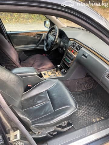 Mercedes-Benz E-Класс II (W210, S210) Рестайлинг 320 3.2d AT