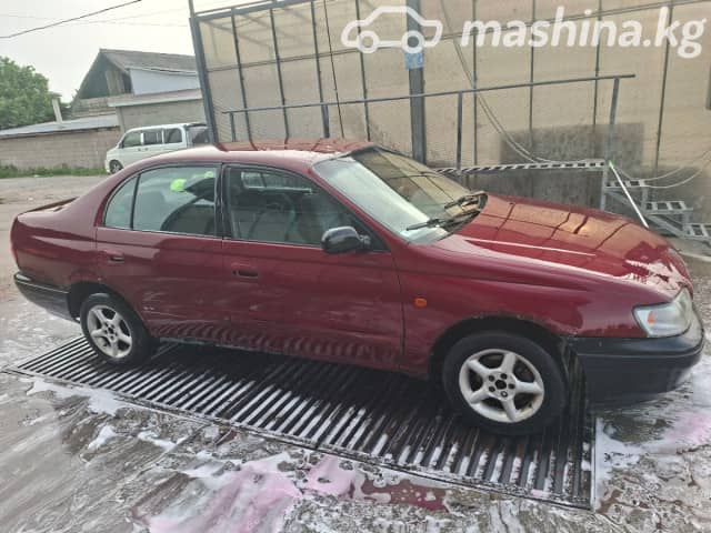 Toyota Carina VI (T190) E 1.8 MT