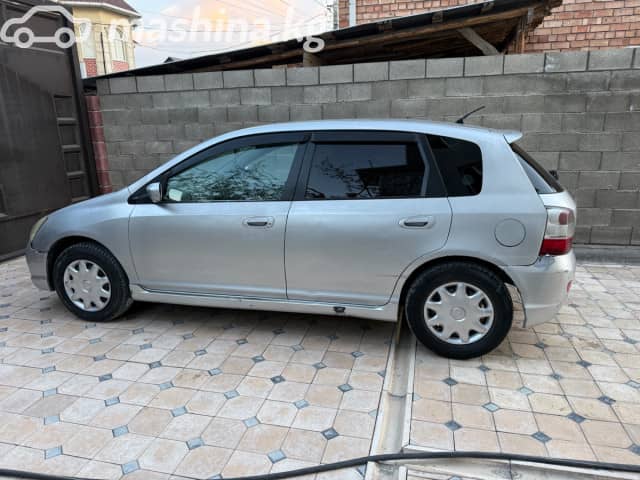 Honda Civic VII Рестайлинг 1.7 AT