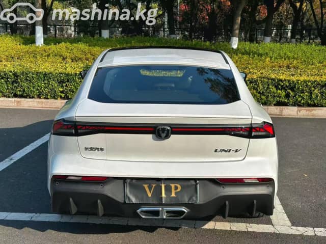 Changan UNI-V 1.5hyb AT