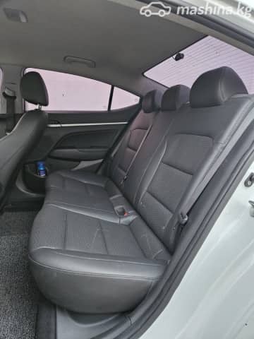 Hyundai Avante VI Рестайлинг 1.6 CVT