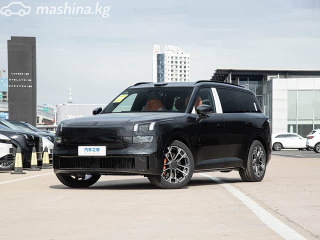 Lynk & Co 900 2.0hyb AT 4WD