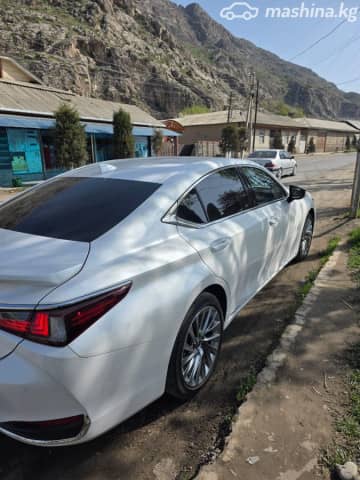 Lexus ES VII 300h 2.5hyb CVT