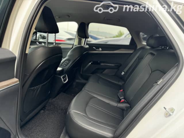 Kia K5 III LPi 2.0 AT