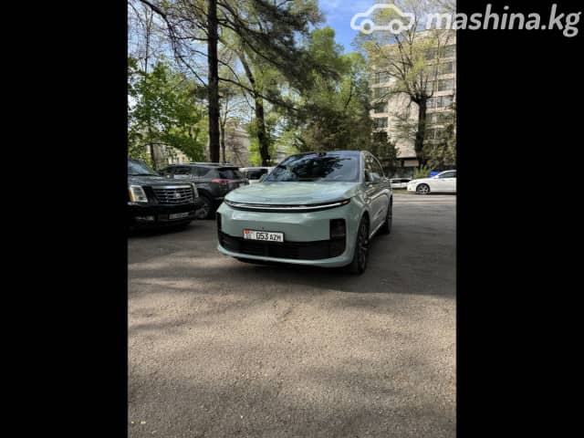 LiXiang L6 1.5hyb AT 4WD