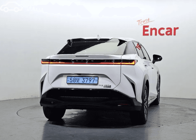 Lexus RZ 450e Electro AT 4WD