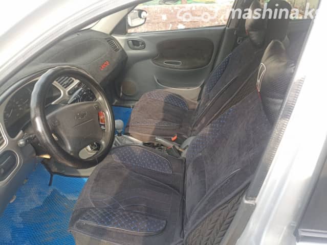 Daewoo Lanos (Sens) 1.5 MT