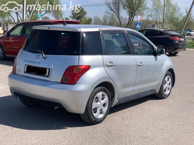 Toyota Ist I 1.3 AT