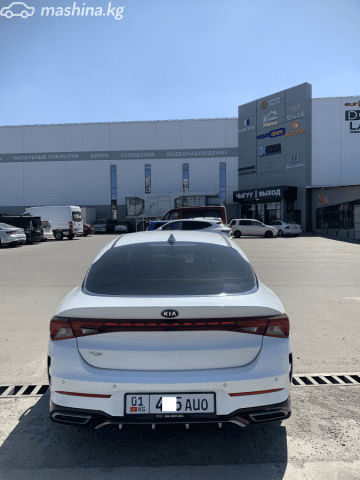 Kia K5 III 2.0 AT