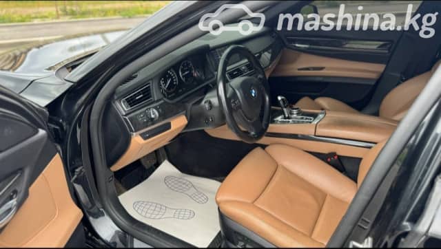 BMW 7 серии V (F01/F02/F04) 740i 3.0 AT