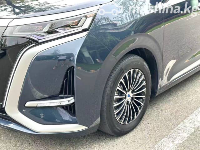 Denza D9 Electro AT 4WD