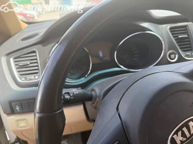 Kia Carnival III 2.2d AT