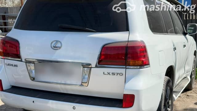 Lexus LX III 570 5.7 AT 4WD