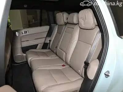 LiXiang L6 1.5hyb AT 4WD