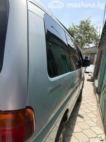 Mitsubishi Delica IV 3.0 AT 4WD