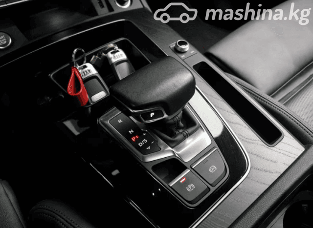 Audi Q5 II (FY) Рестайлинг 45 TFSI 2.0 AMT 4WD