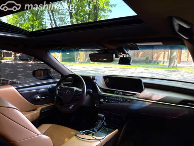 Lexus ES VII 300h 2.5hyb CVT
