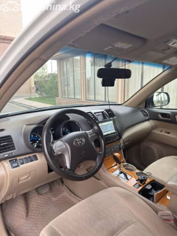 Toyota Highlander II (U40) 3.3hyb CVT 4WD