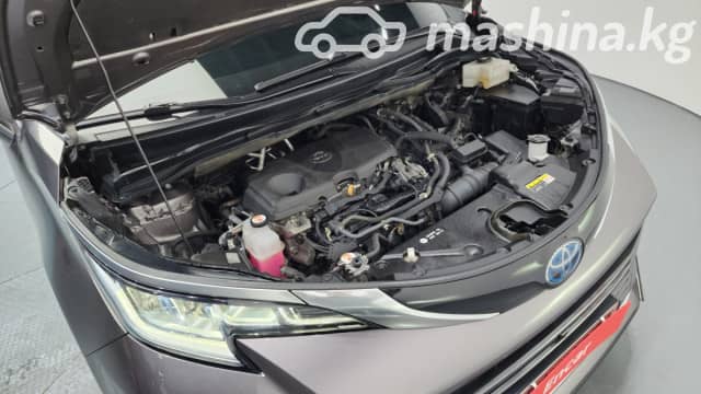 Toyota Sienna IV 2.5hyb AT