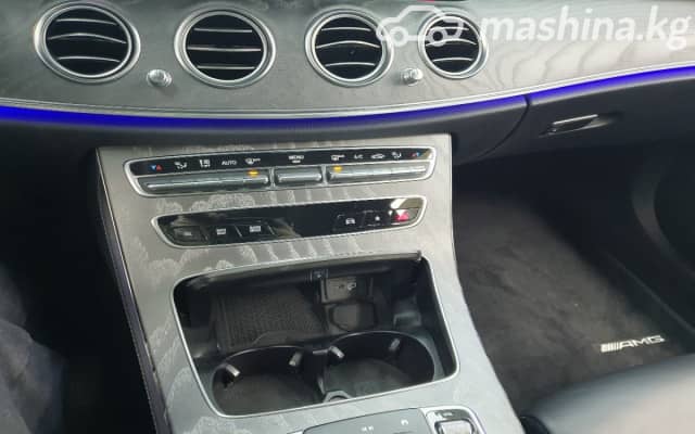 Mercedes-Benz E-Класс V (W213, S213, C238) Рестайлинг 350 2.0 AT 4WD
