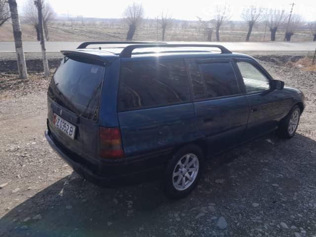 Opel Astra F 1.8 MT