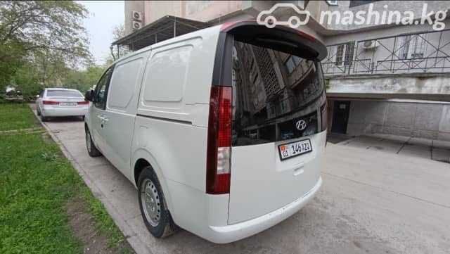 Hyundai Staria 2.2d AT