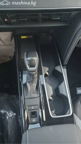 Toyota Camry IX (XV80) China Market 2.0hyb CVT