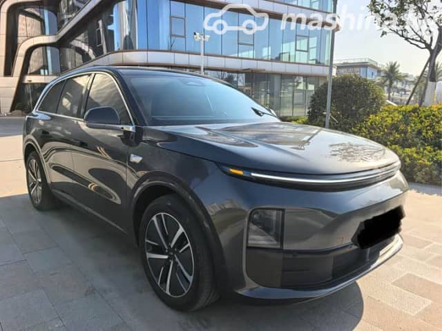 LiXiang L6 1.5hyb AT 4WD