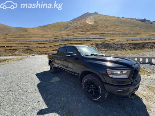 RAM 1500 V Quad Cab 5.7 AT 4WD