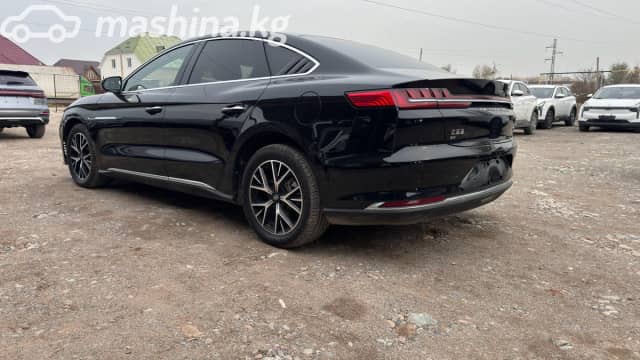BYD E9 Electro AT