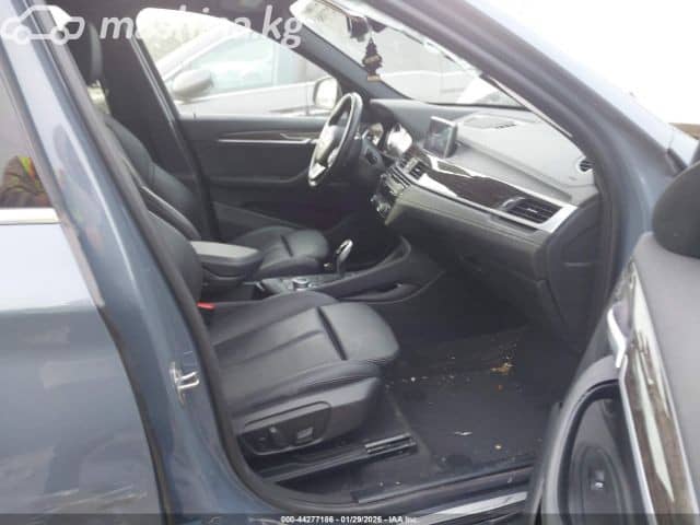 BMW X1 II (F48) Рестайлинг 28i xDrive 2.0 AT 4WD