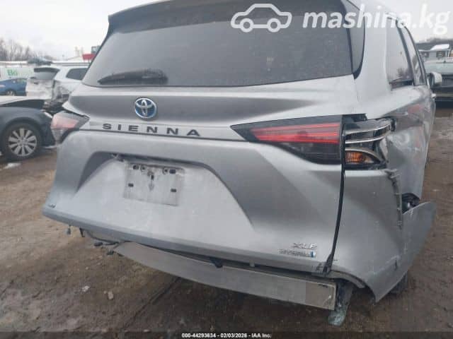 Toyota Sienna IV 2.5hyb AT