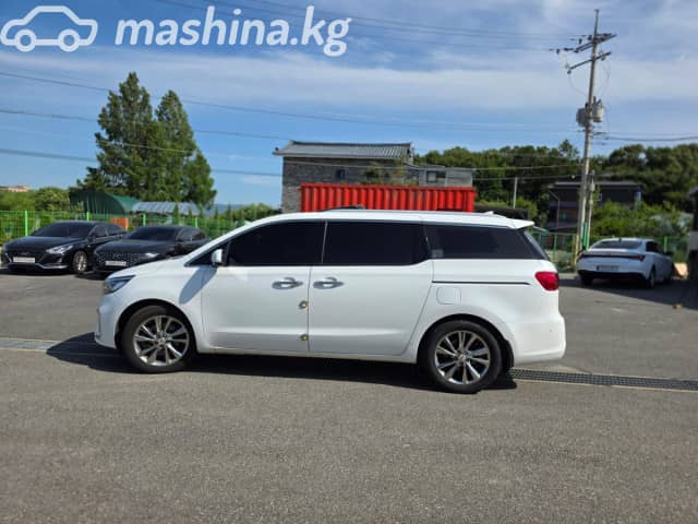 Kia Carnival III 2.2d AT