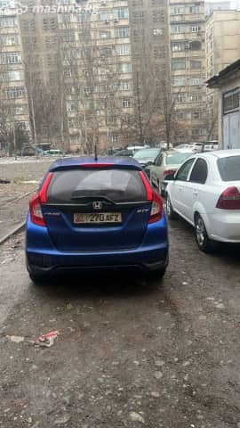 Honda Fit III Рестайлинг 1.5 CVT