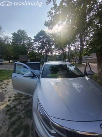 Kia K5 II 2.0 AT