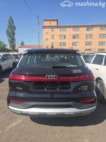 Audi Q6 40 TFSI 2.0 AMT 4WD