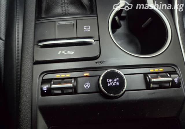 Kia K5 III LPi 2.0 AT