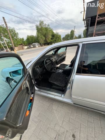 Mercedes-Benz E-Класс II (W210, S210) 320 3.2 AT